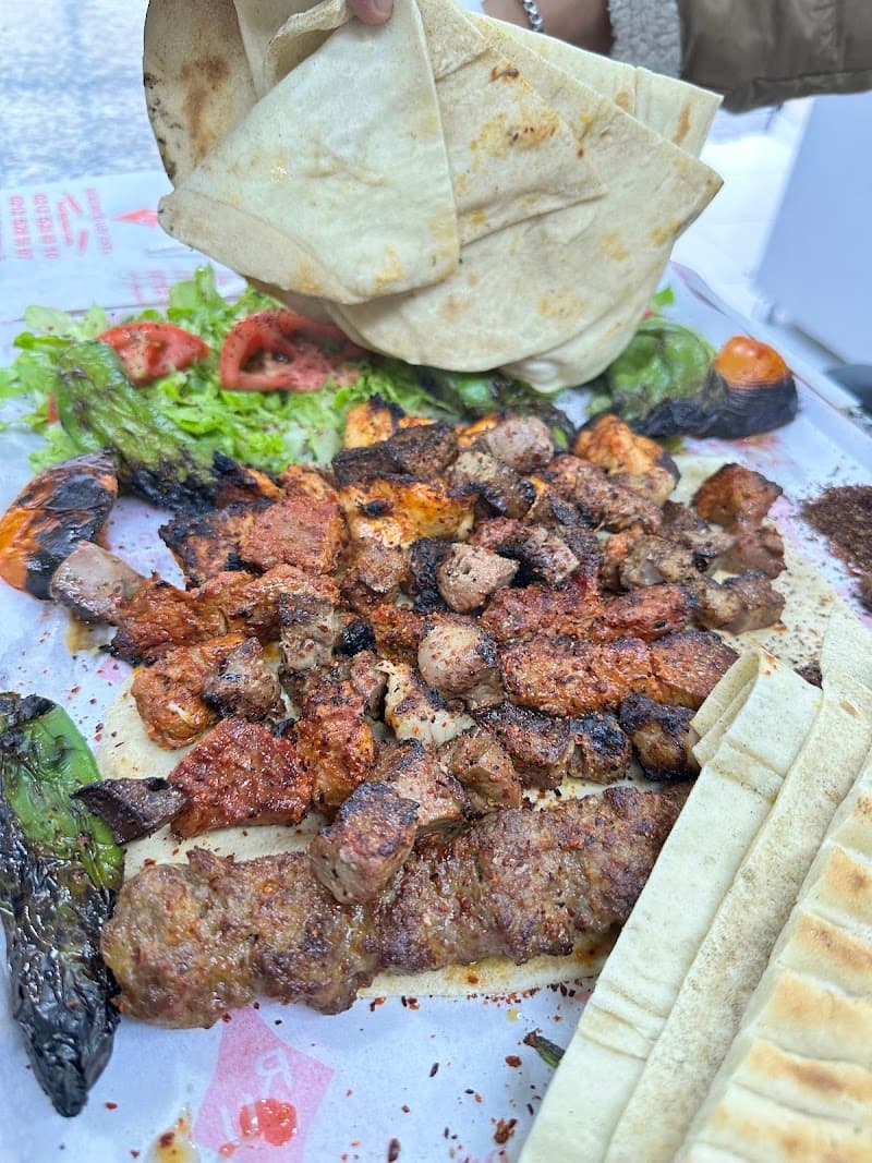 Dürümcü Raif Usta